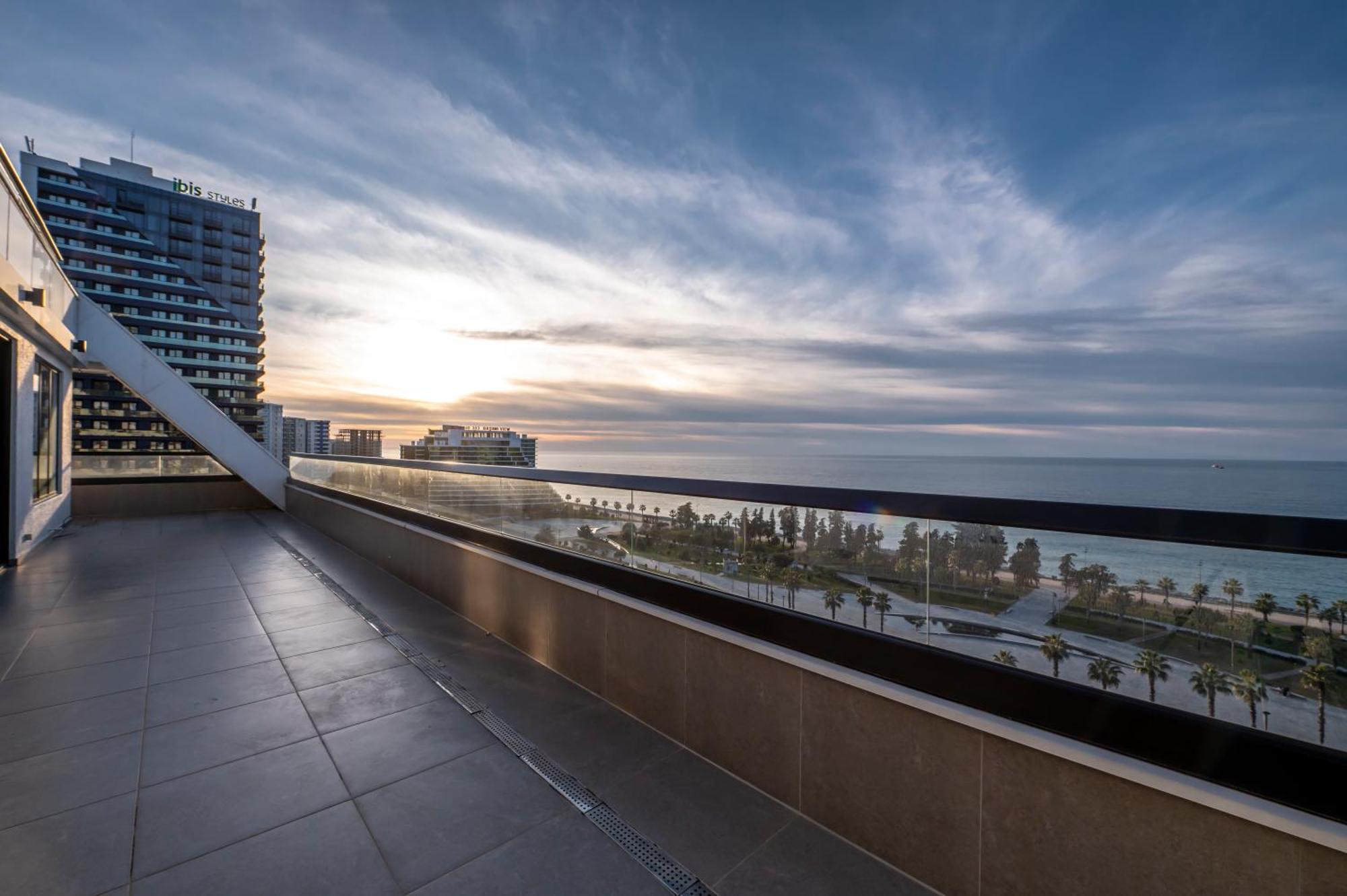 The Grandeur Hotel Batumi Luaran gambar