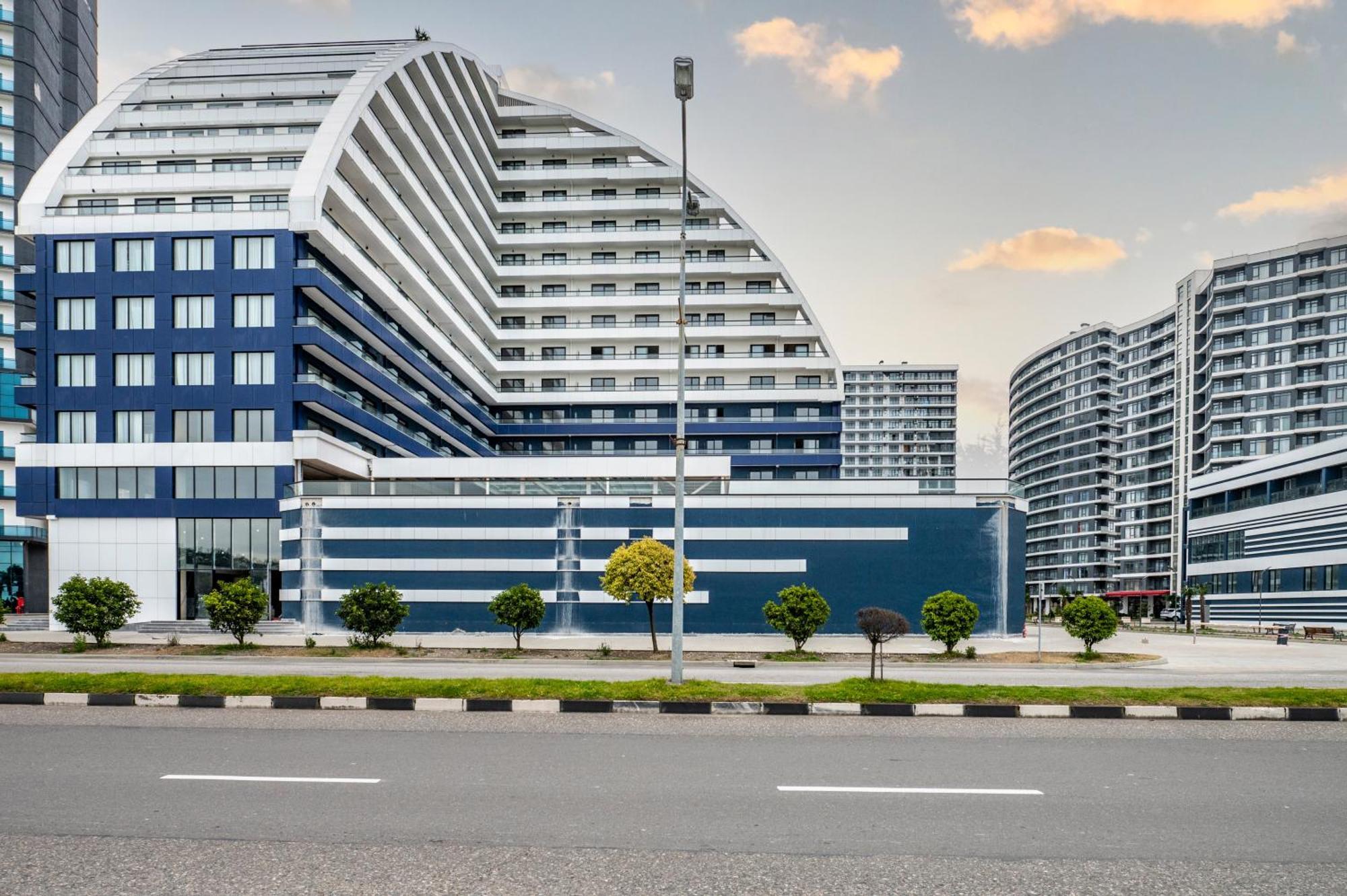 The Grandeur Hotel Batumi Luaran gambar