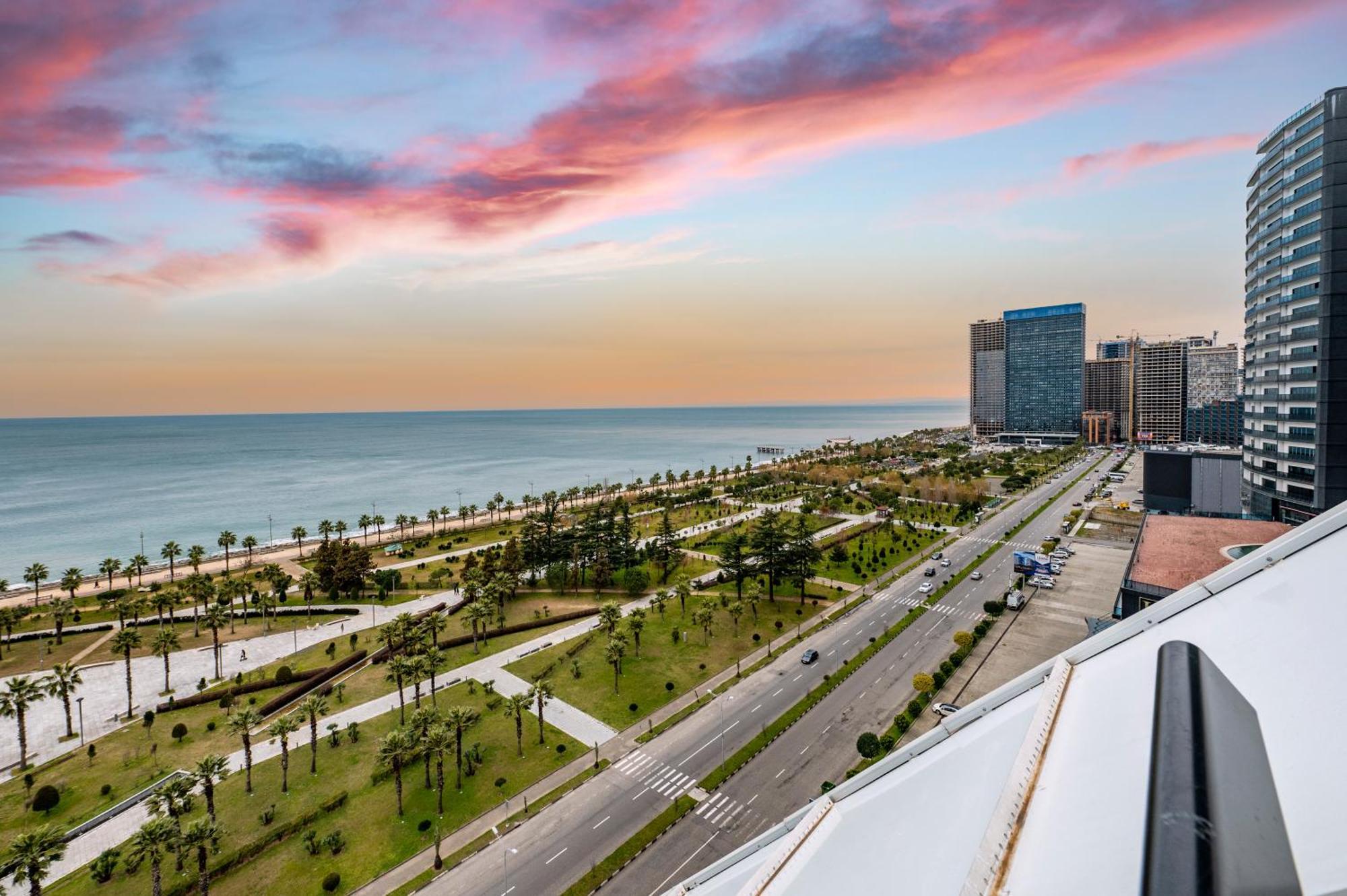 The Grandeur Hotel Batumi Luaran gambar